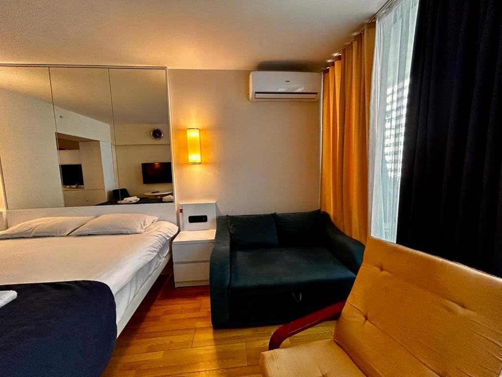 Apartment Twin Towers David Батуми Екстериор снимка