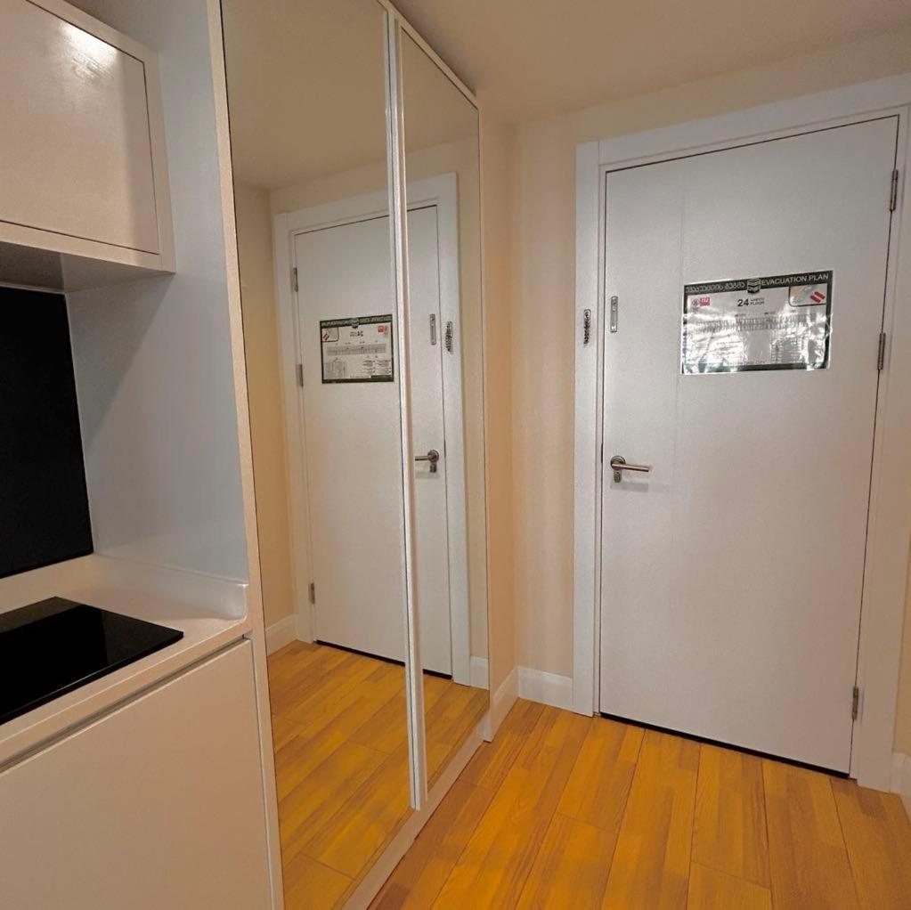 Apartment Twin Towers David Батуми Екстериор снимка