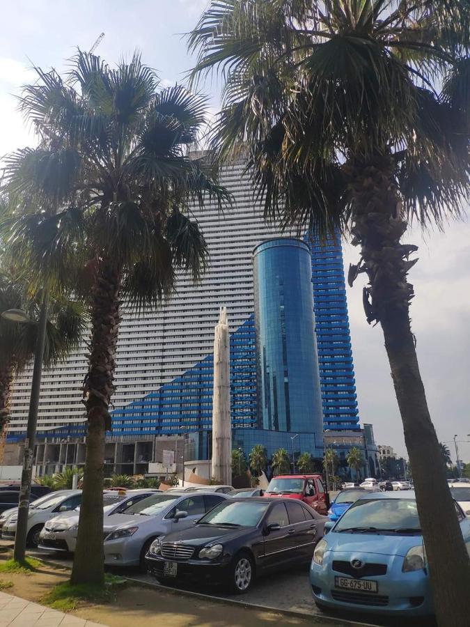 Apartment Twin Towers David Батуми Екстериор снимка
